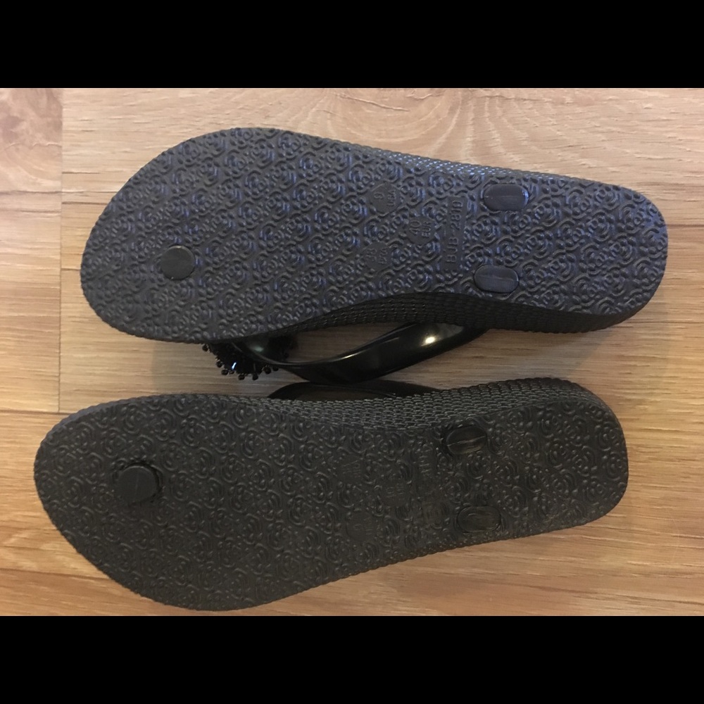 Sandals - Picture 2 of 2